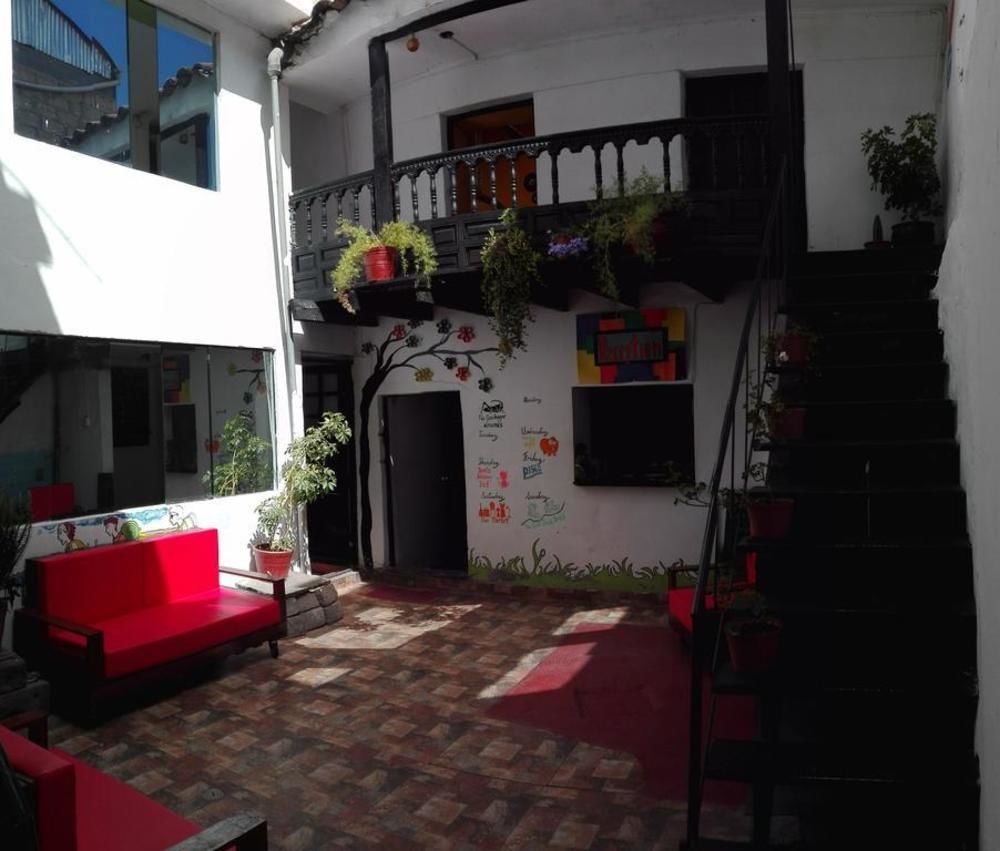 The Grasshopper Hostel Cusco Exteriör bild